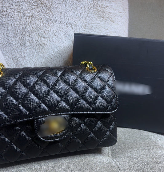 C luxury black bag